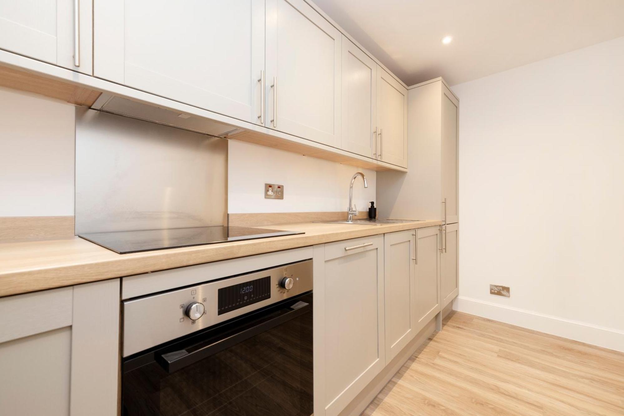 Joivy 3Br Flat In Haymarket With Free Parking Эдинбург Экстерьер фото